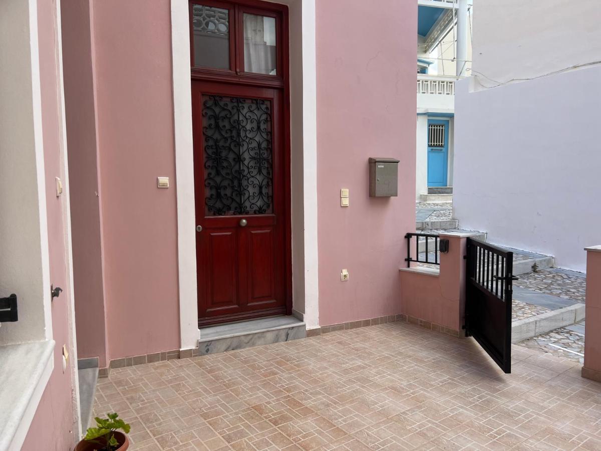 Ermoupoli, Syros City Apartments Buitenkant foto