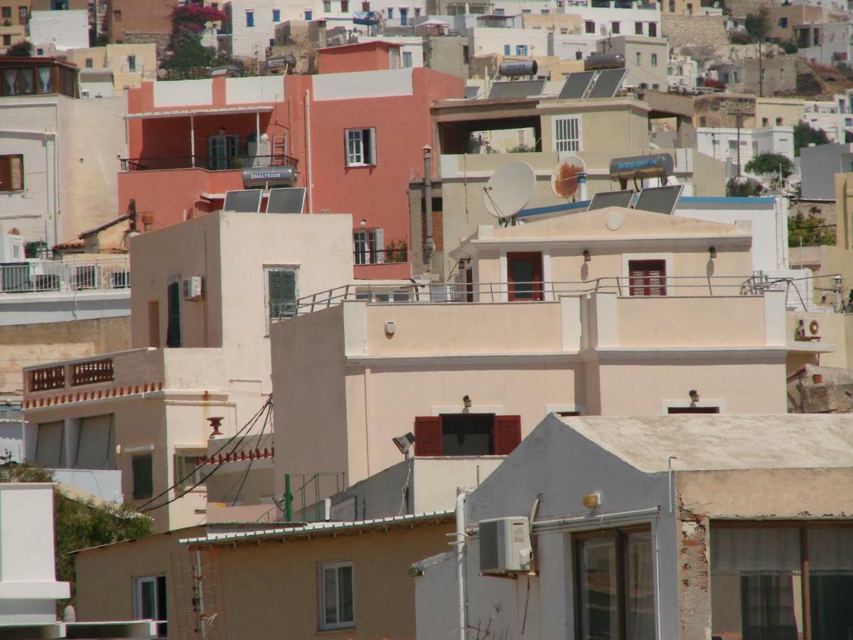 Ermoupoli, Syros City Apartments Buitenkant foto